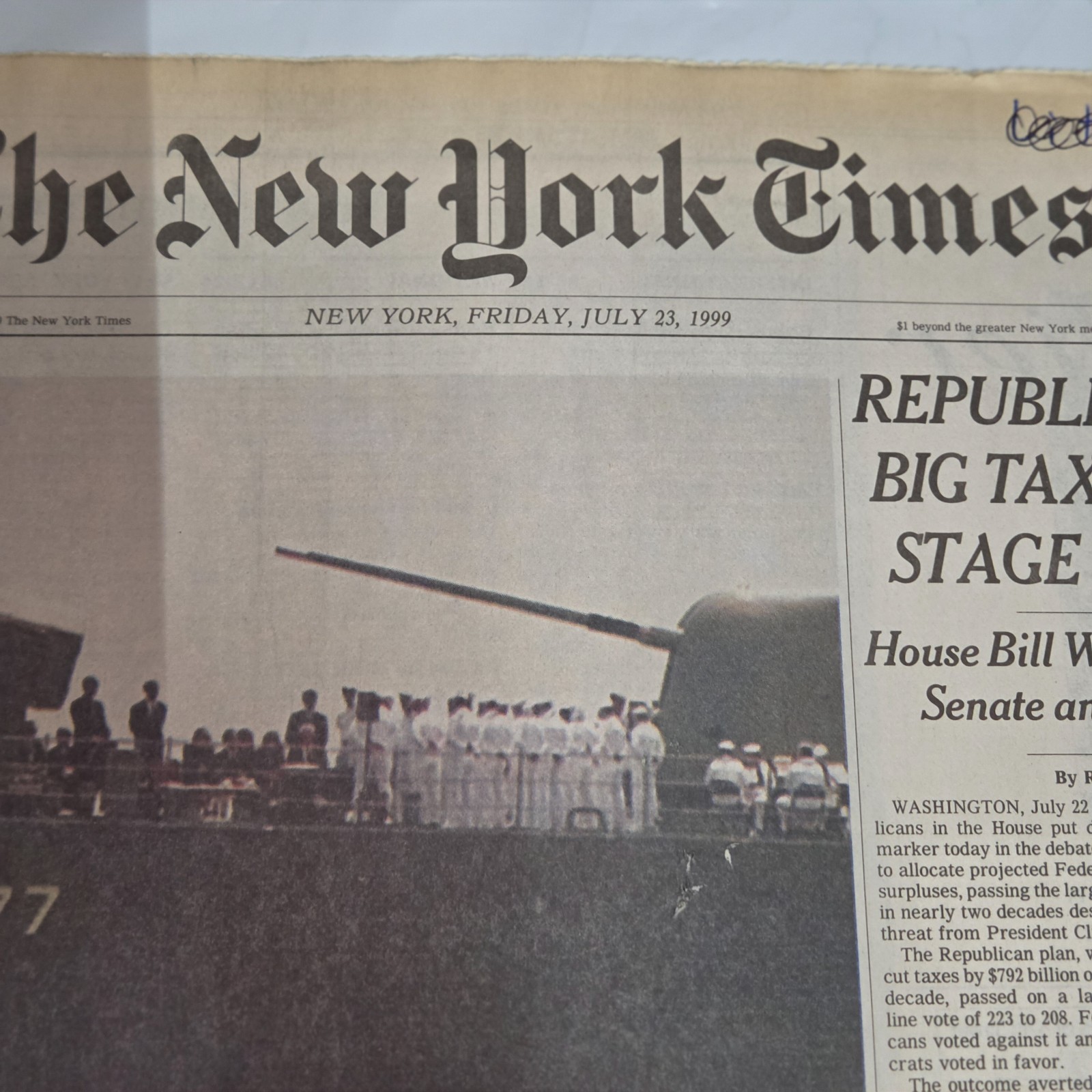 NY Times July 23 1999 JFK Jr Memorial At Sea Ashes Scattered Kennedy Newspaper