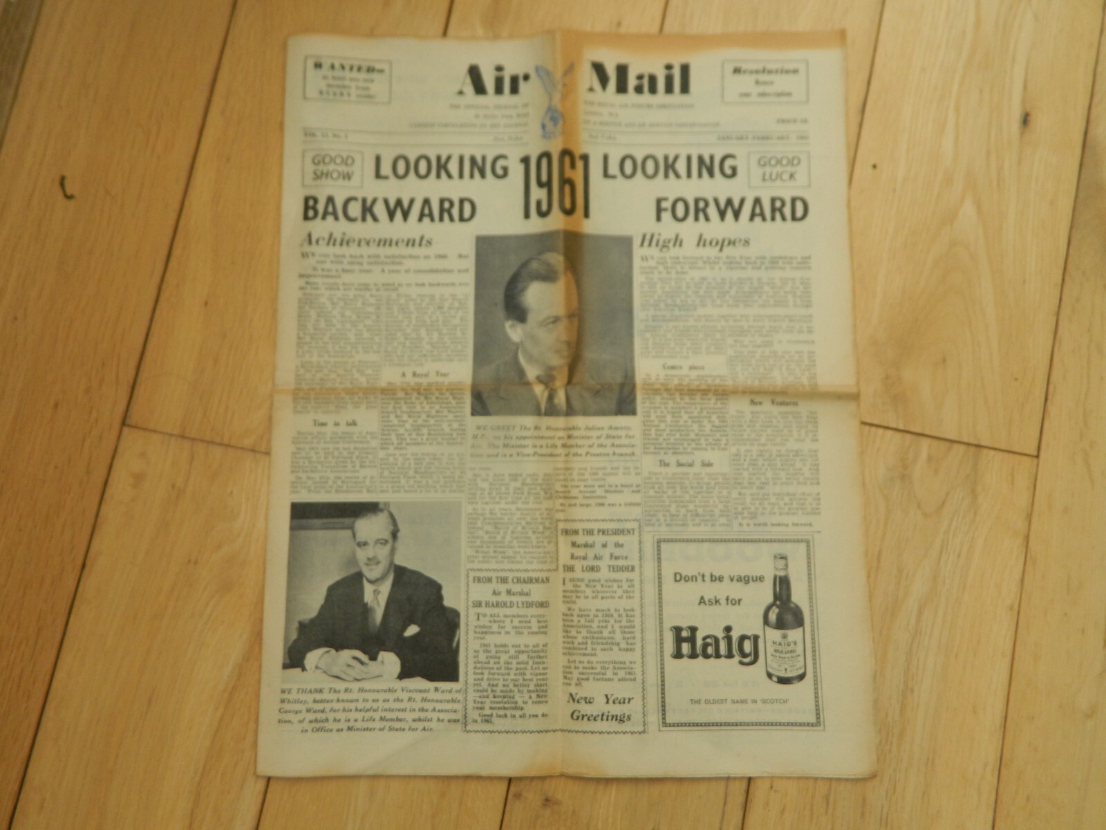 ‘ Air Mail ‘ 1961 Royal Air Forces Newspaper – Vol 13 No 1