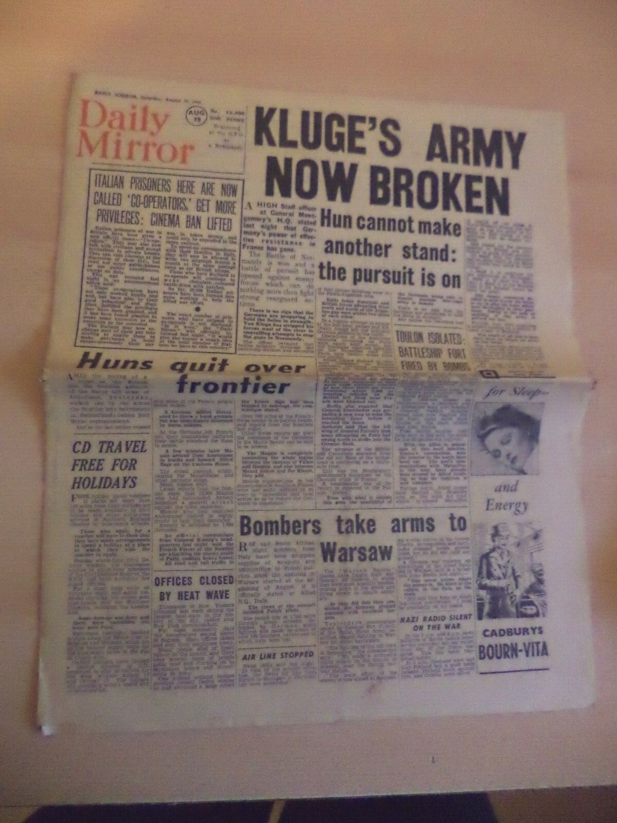 OLD VINTAGE ORIG NEWSPAPER 1940S daily mirror WW2 19 aug 1944 BATTLE OF NORMANDY