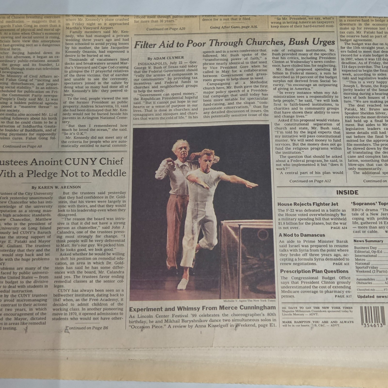NY Times July 23 1999 JFK Jr Memorial At Sea Ashes Scattered Kennedy Newspaper