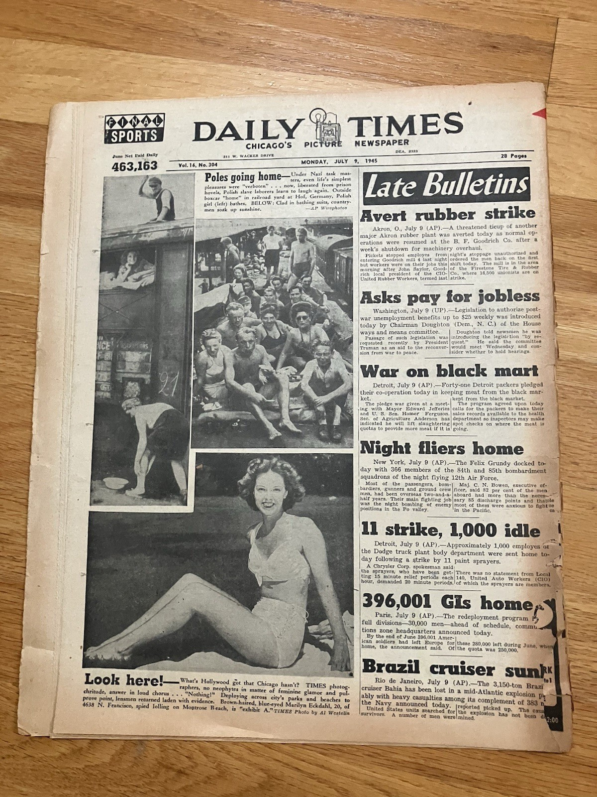 VINTAGE-UNIQUE- CHICAGO DAILY TIMES NEWS 1940s WW2*B29 BOMBER HEADLINES* Lot (3)