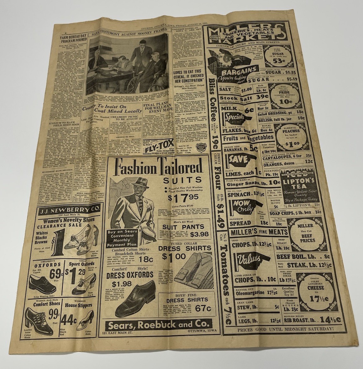 1935 Ottumwa Daily Courier Newspaper WILL ROGERS, WILEY POST PLANE CRASH ALASKA