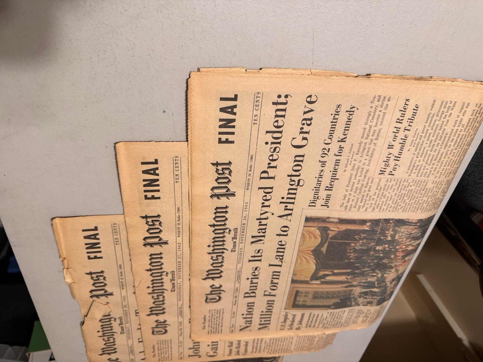 THE WASHINGTON POST-SPECIAL COMMEMORATIVE EDITION-NOV 22-28 1963 KENNEDY SHOT