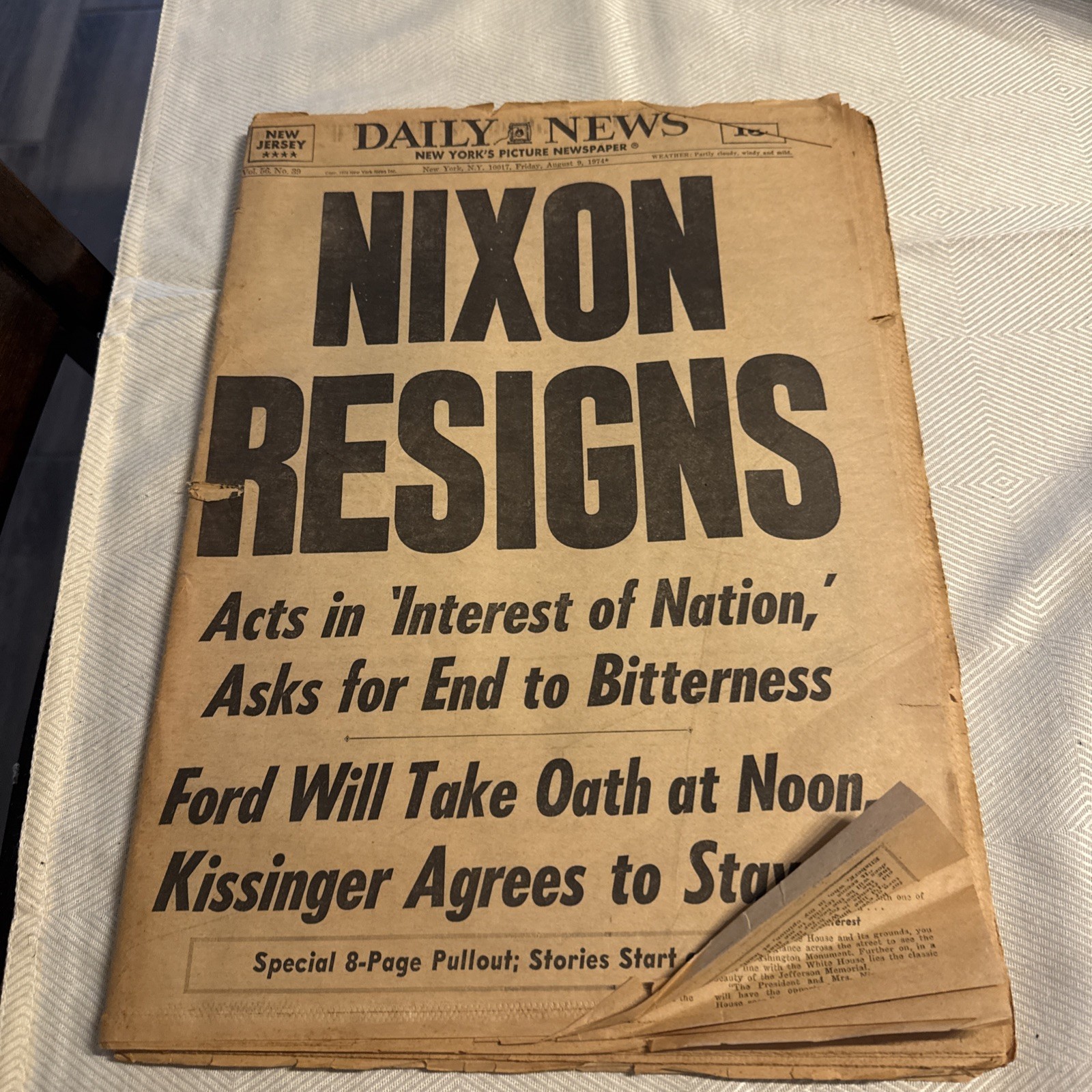 NY Daily News-President Richard Nixon Resigns-COMPLETE NEWSPAPER