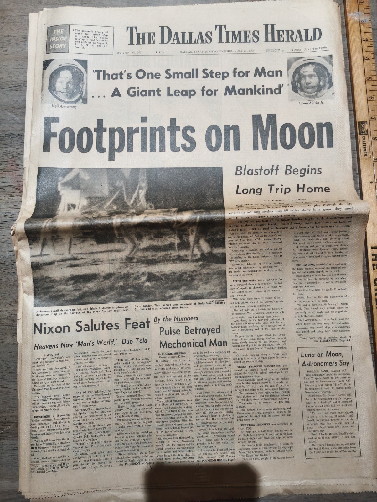 Vintage Dallas Times Herald July 21 1969 Apollo 11 Moon Landing Newspaper