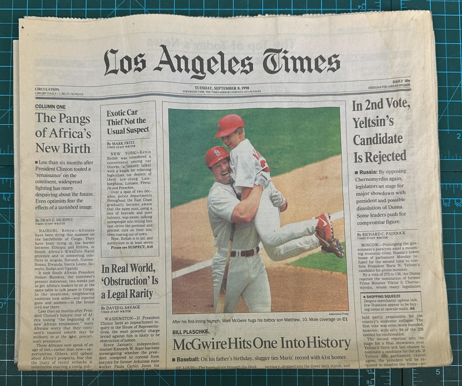 VTG USA Today Los Angeles Times Newspapers Mark McGwire 62 HR 1998 Lot 3 MLB