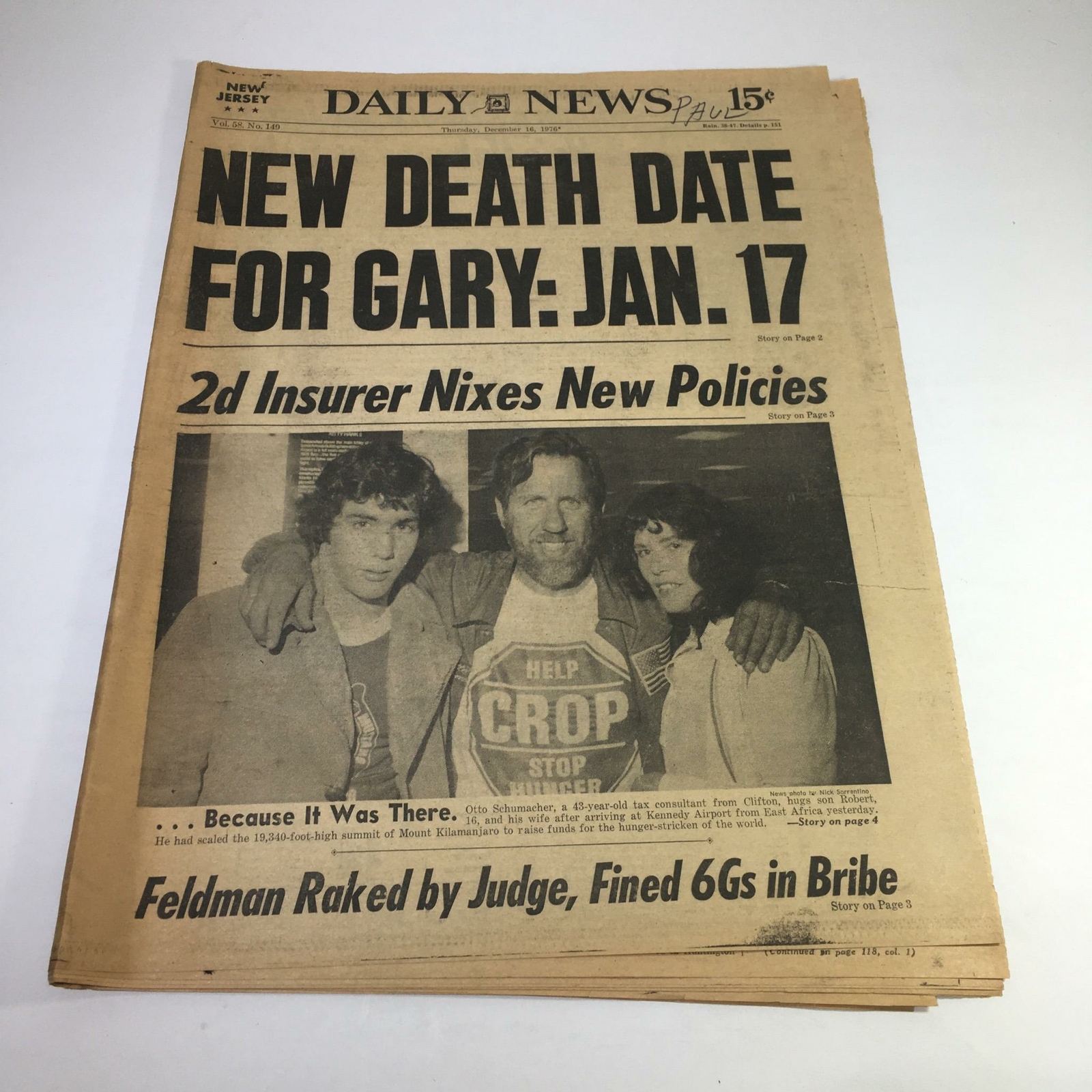 NY Daily News: Nov 3 1976 Jimmy Carter Takes Strong Lead; Williams Reelected