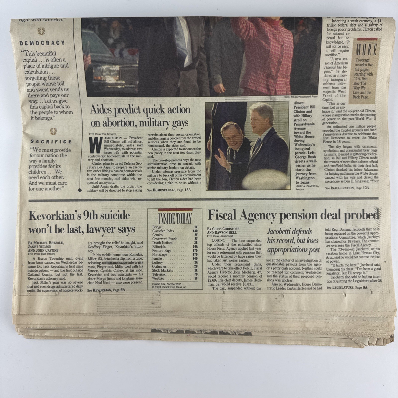 1993 Detroit Free Press Clinton Inauguration & Kevorkian Story Newspaper 1/21/93