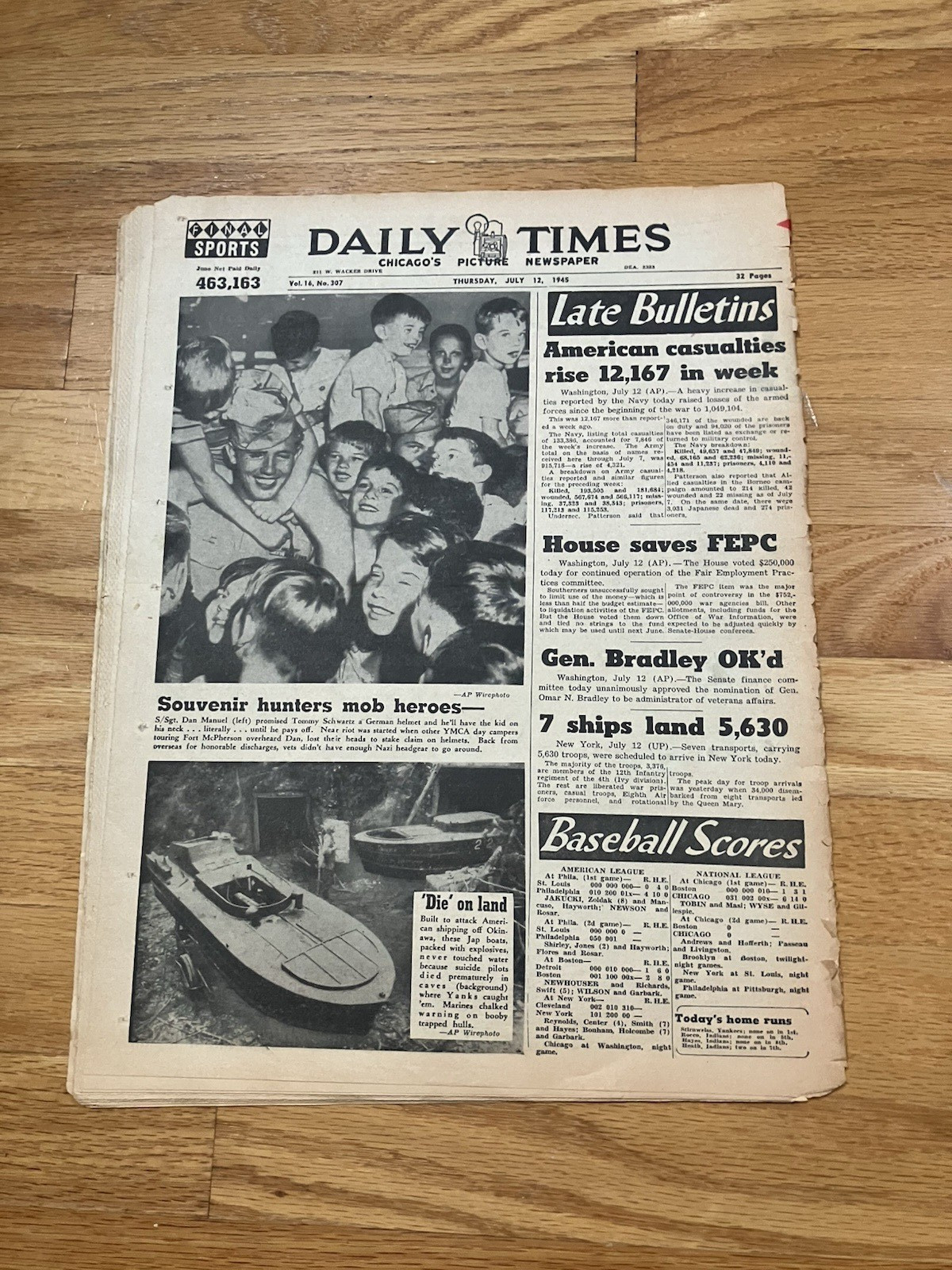 VINTAGE-UNIQUE- CHICAGO DAILY TIMES NEWS 1940s WW2*B29 BOMBER HEADLINES* Lot (3)