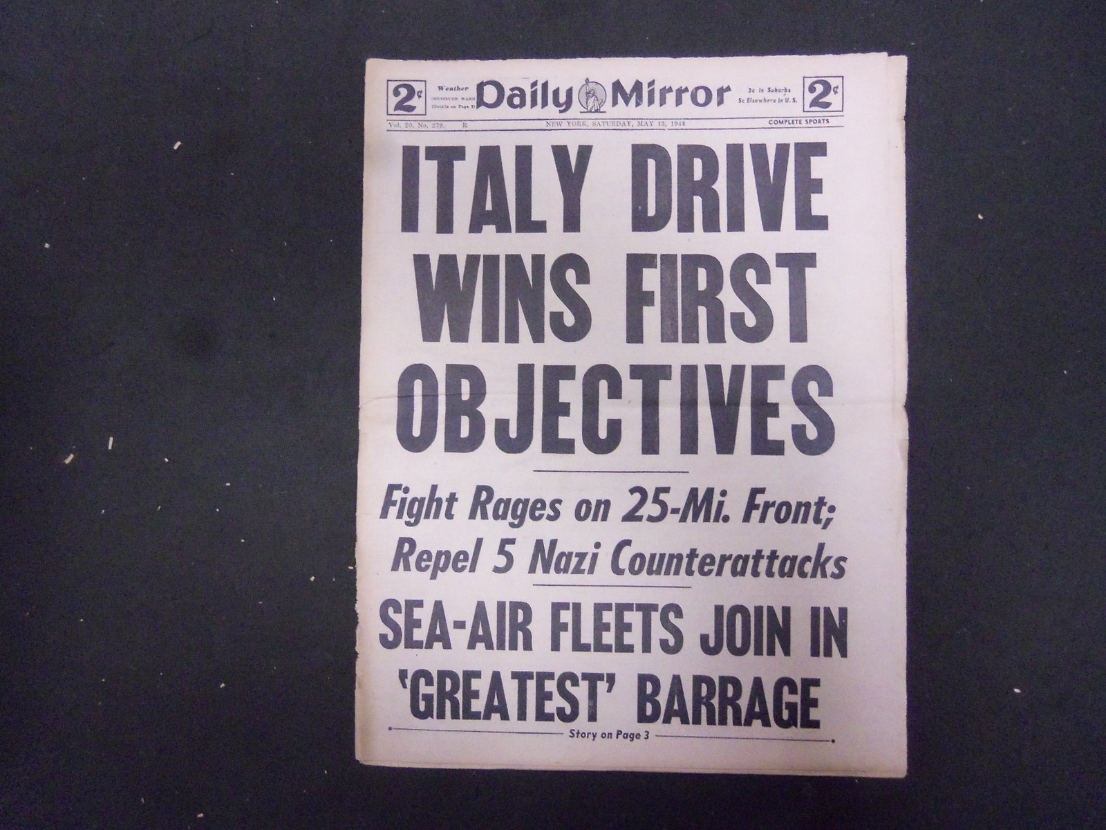 1944 MAY 13 NEW YORK DAILY MIRROR – ITALY DRIVE WINS FIRST OBJECTIVES – NP 2205