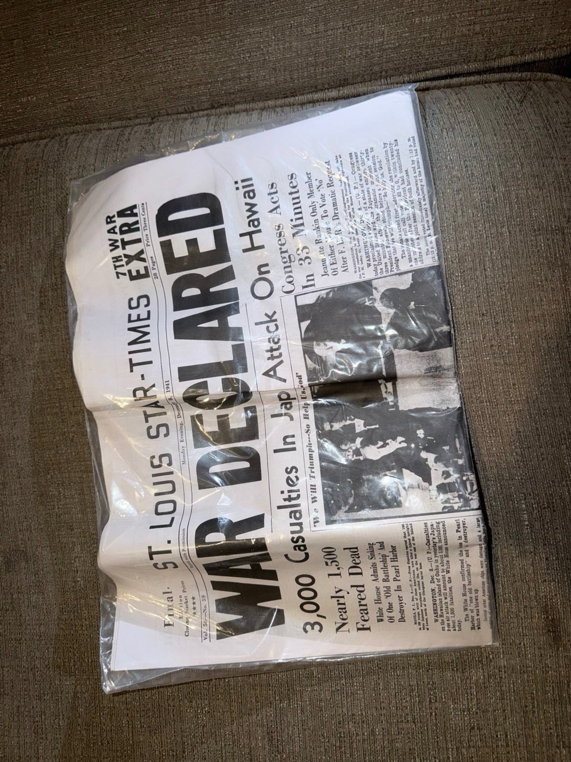 St. Louis Star-Times Extra Newspaper “War Declared” Monday Dec 8, 1941