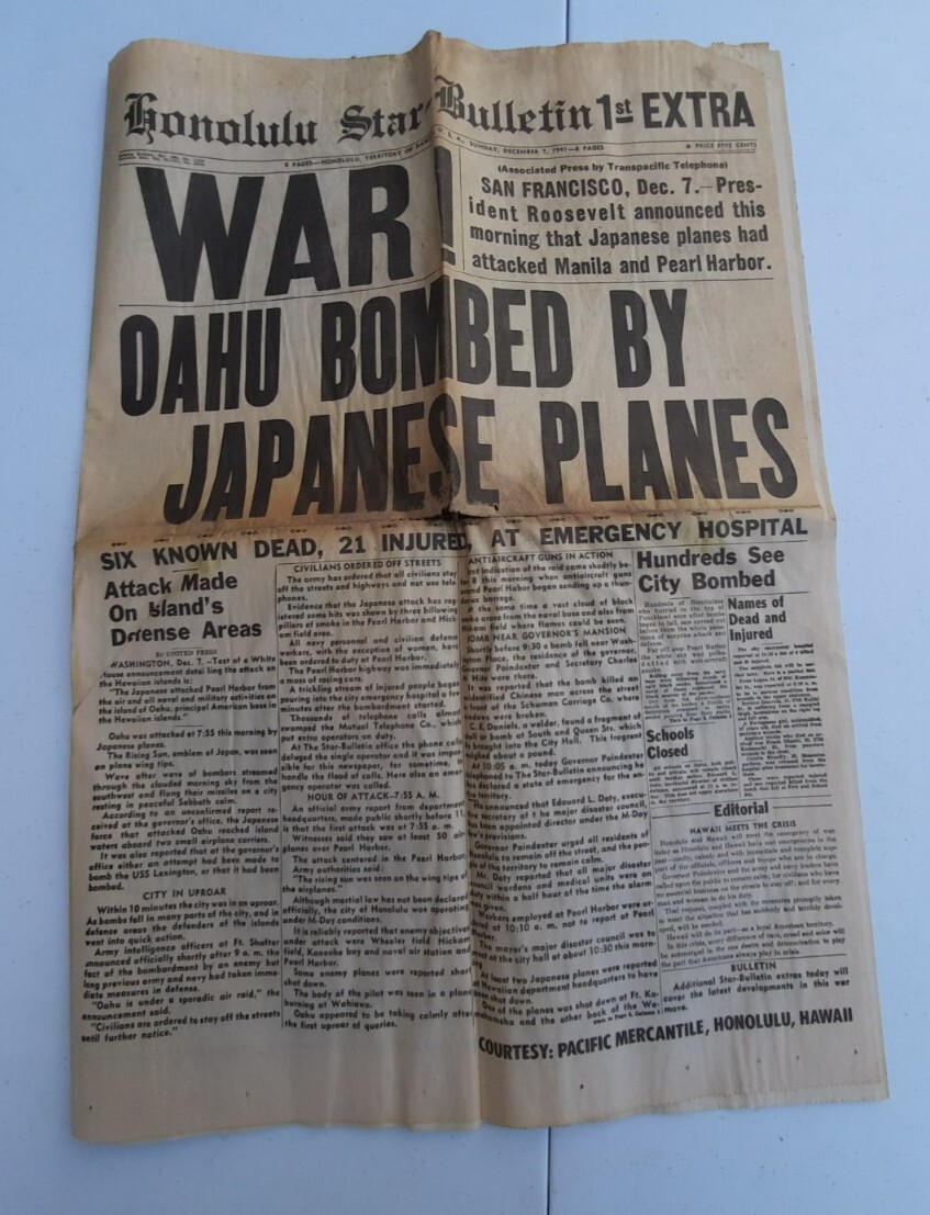 Vintage Honolulu Star Bulletin Pearl Harbour Attack Newspaper Reprint.