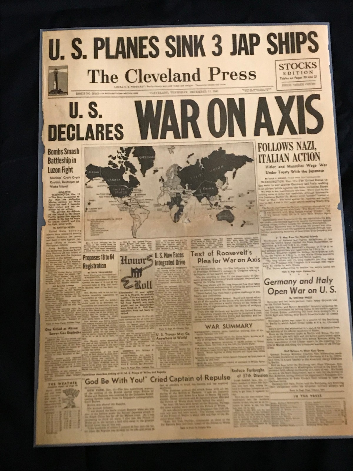 1941 U.S. Declares War on Axis Laminated Newspaper JA26