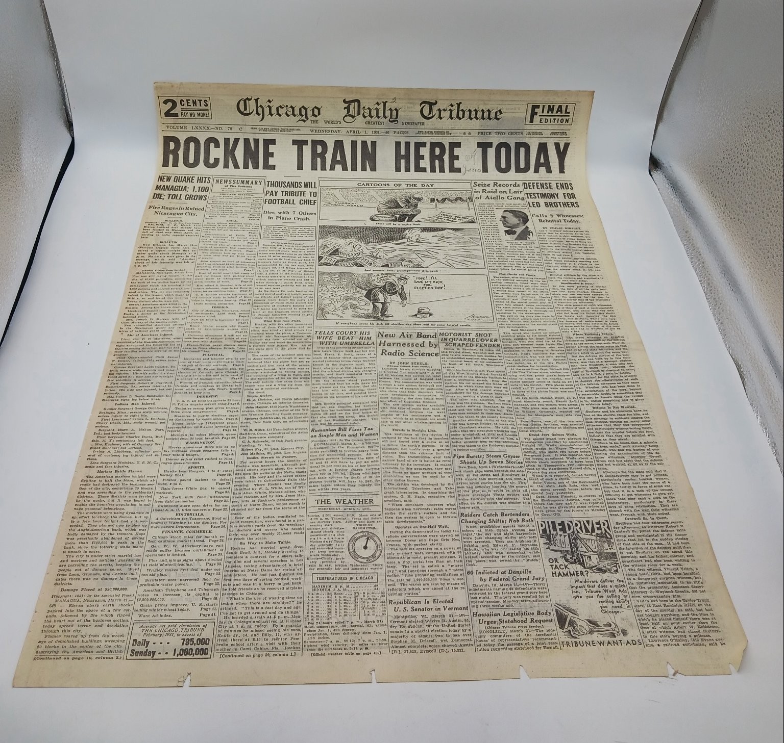 1931 Knute Rockne Dies Plane Crash Tribute Chicago Newspaper Page Aiello Gang
