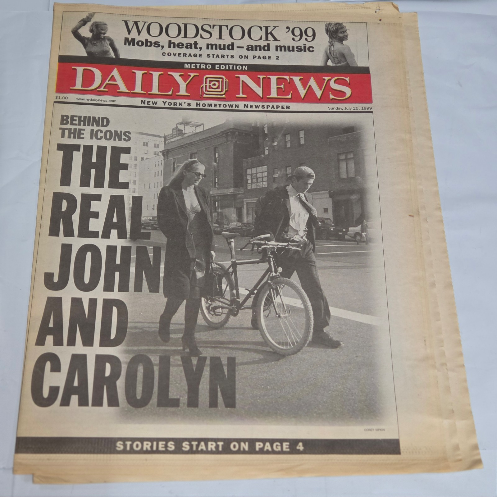 Daily News July 25 1999 JFK Jr Carolyn Bessette Tribute Woodstock 99 Newspaper