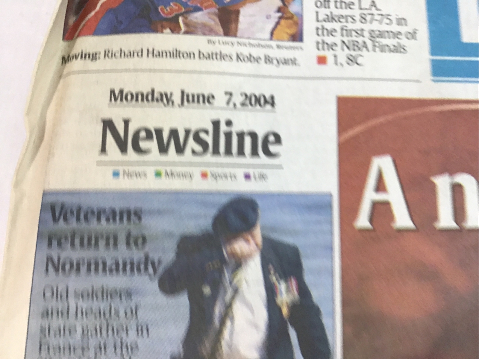 Commemorative Edition A Nation Remembers Ronald Reagan USA Today June 7 2004