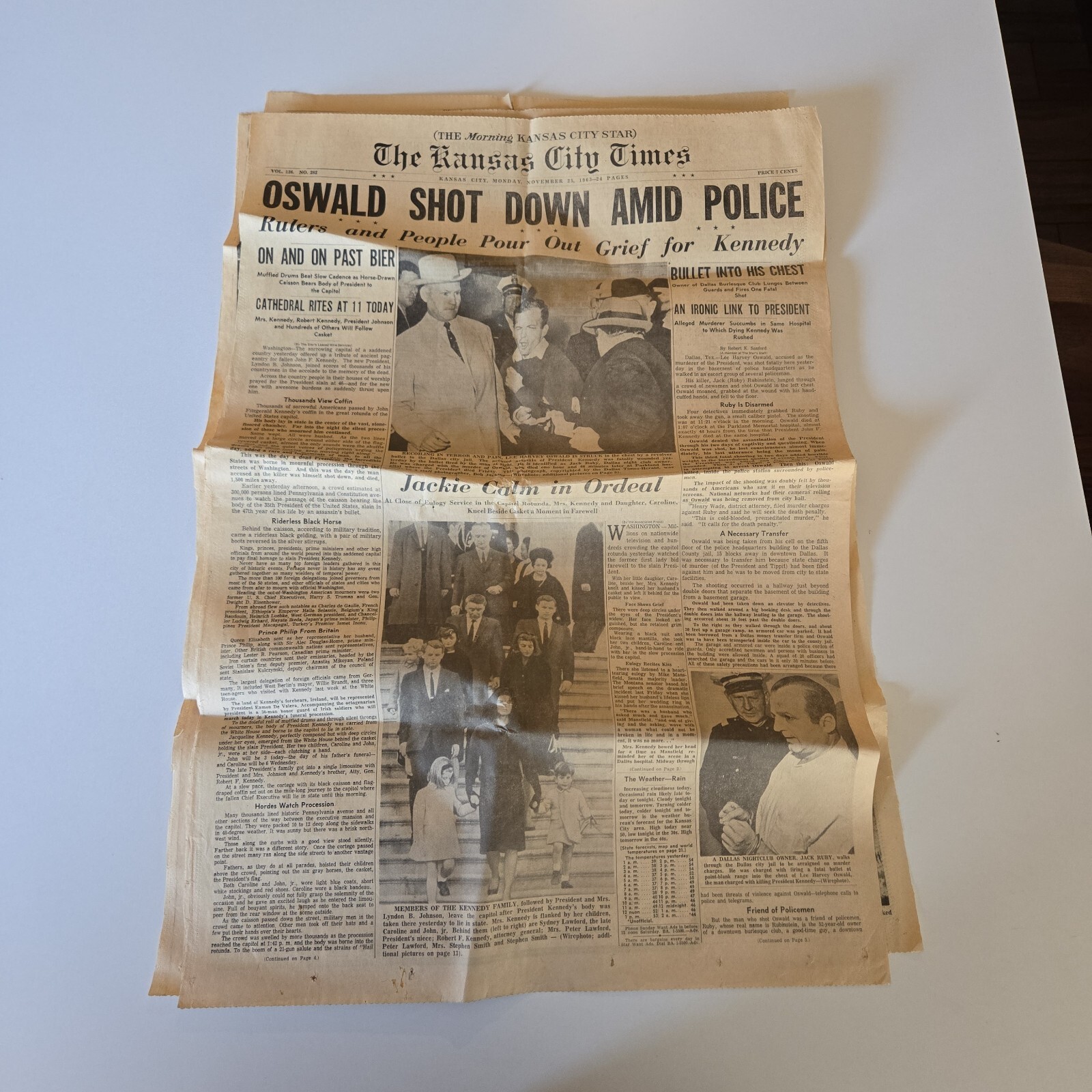 Vintage 1963 Kansas City Times Newspaper | OSWALD SHOT DOWN | Nov 25, 1963