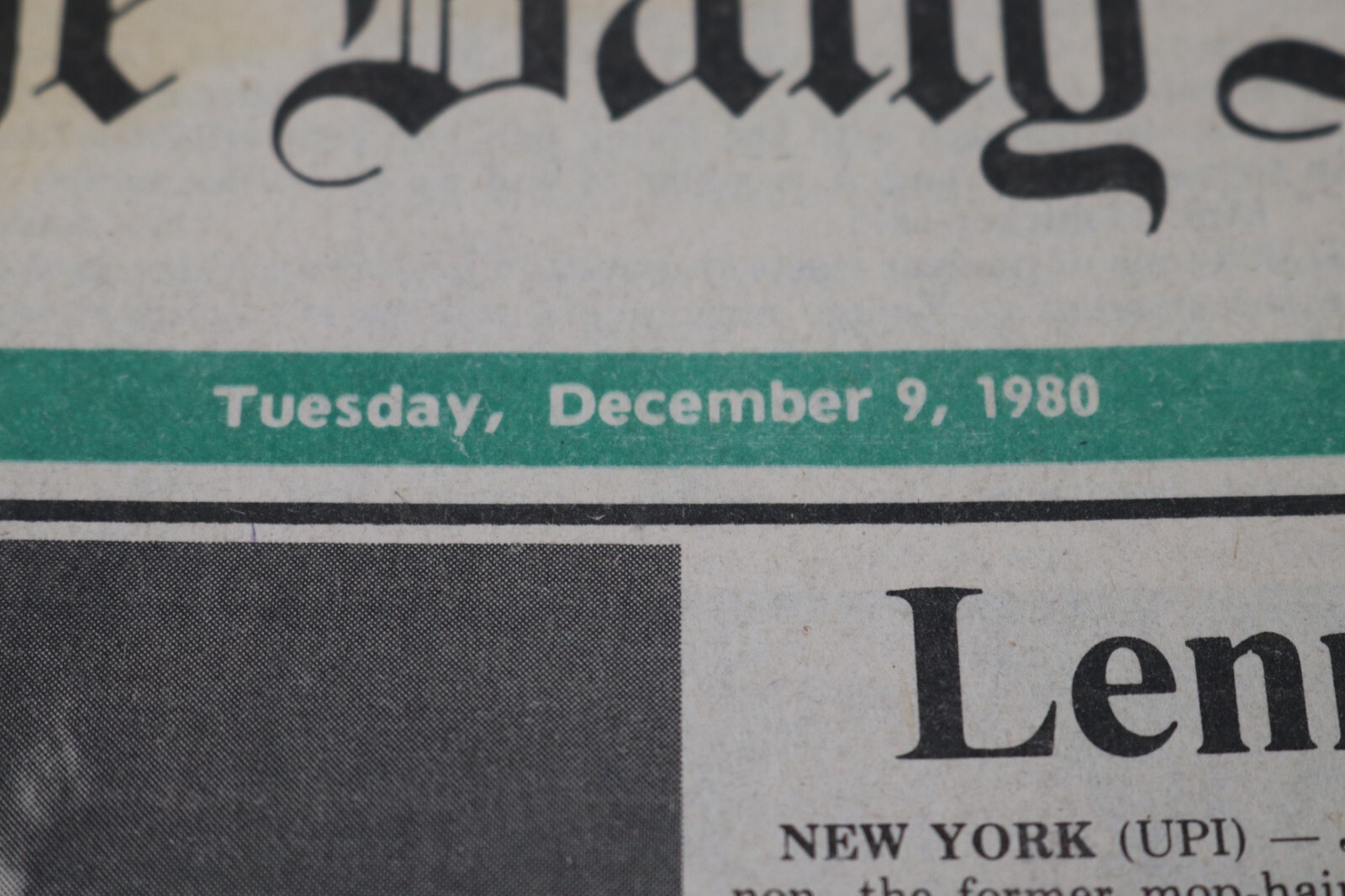 2 Newspapers Dec. 9/10, 1980 – John Lennon Assassination…SEE PHOTOS !!!