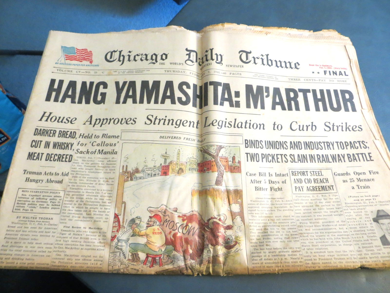 CHICAGO DAILY TRIBUNE FEB 1946 NEWSPAPER HANG YAMASHITA MCARTHUR