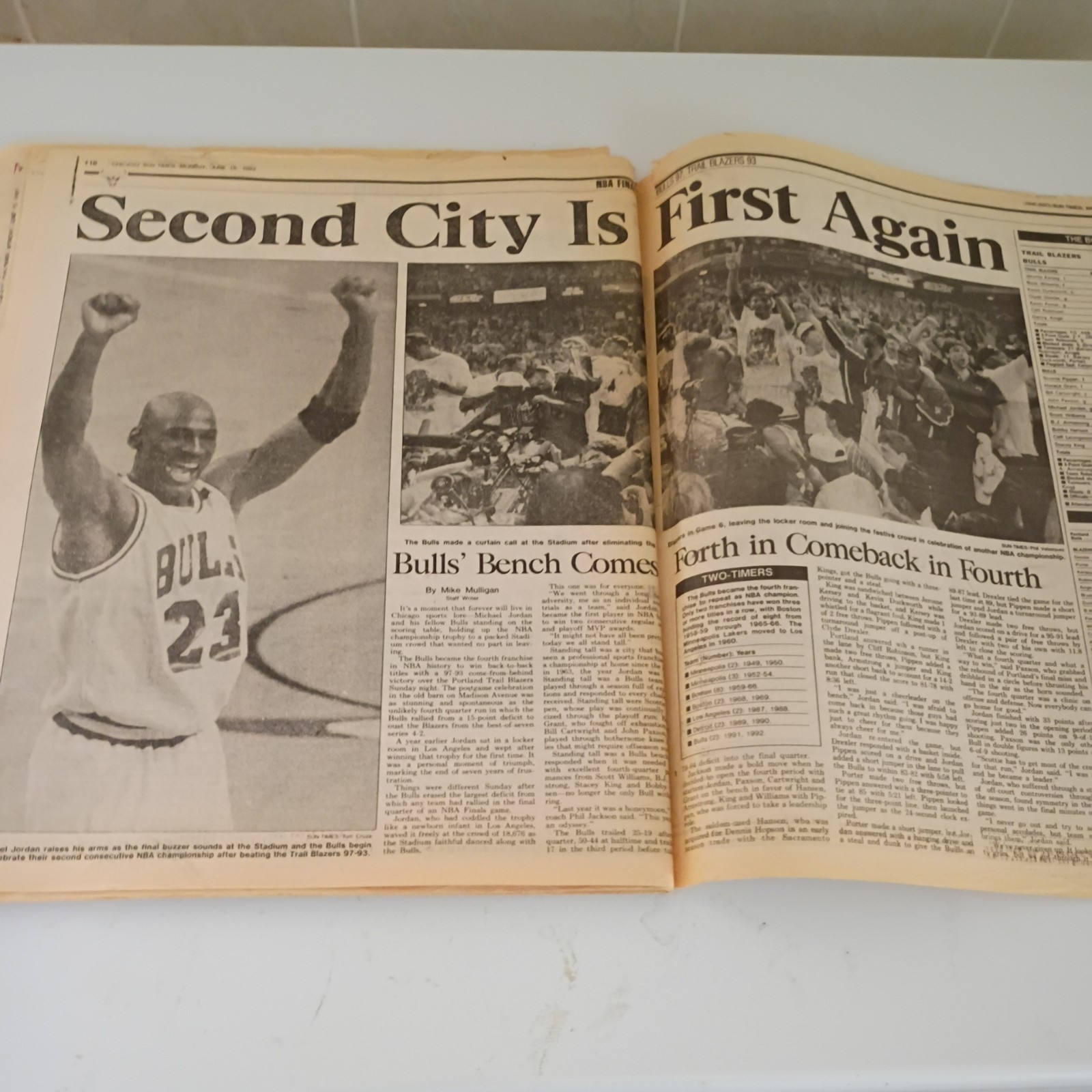 Jordan 1992 Chicago Sun-Times, World Champs. 2nd Time Chicago Bulls.