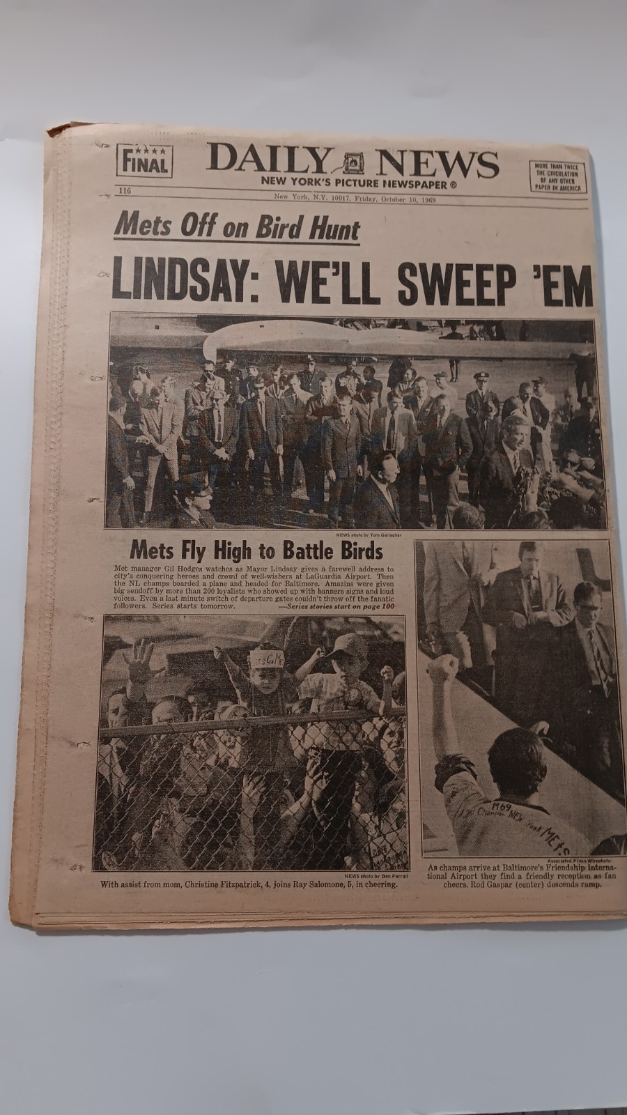 Daily News newspaper oct. 10, 1969 mayor lindsay we’ll sweep em