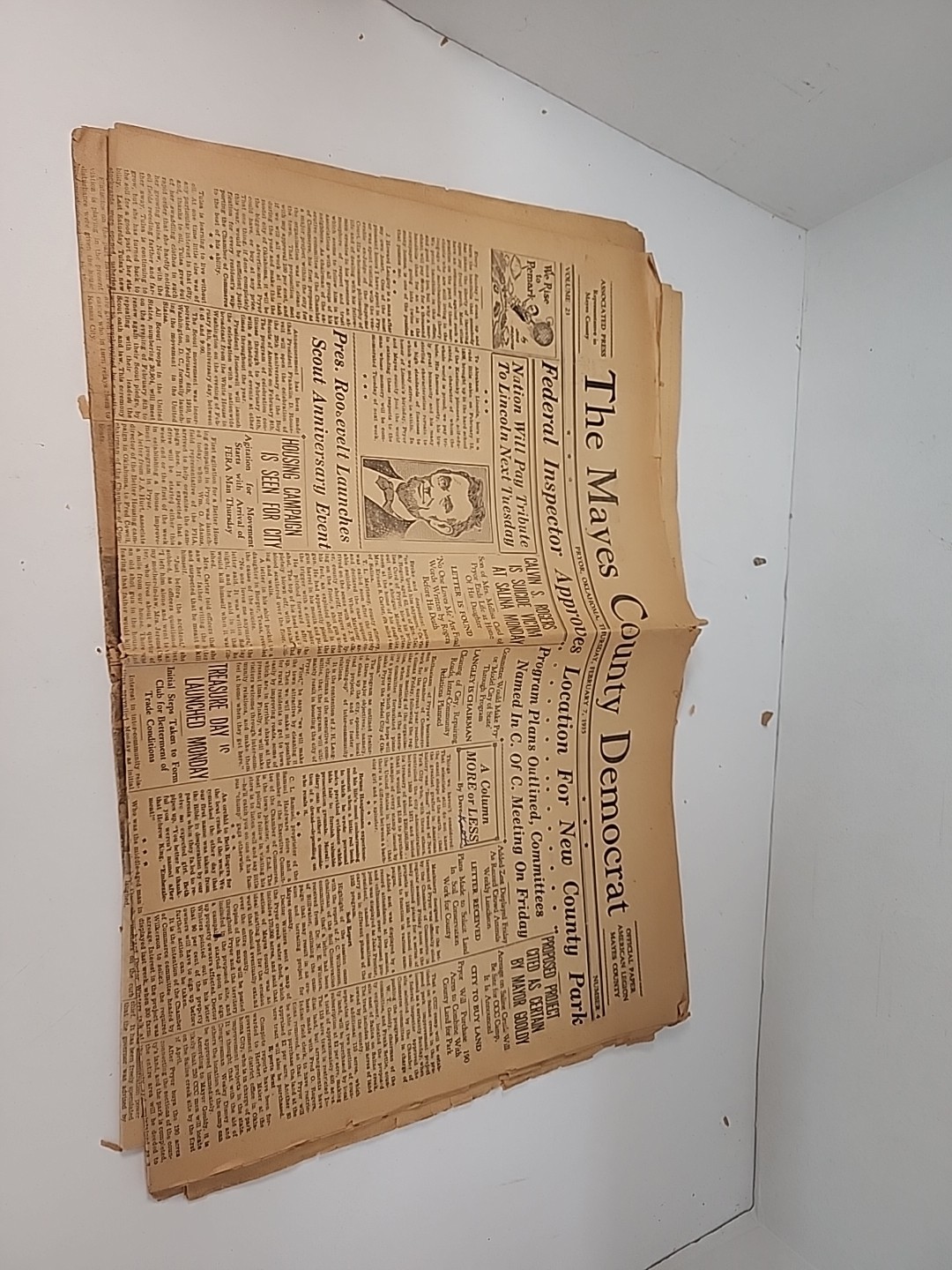 Lot Of Newspapers 1918, 1935 Will Rogers Plane Crash 1967 60 Years As A State OK