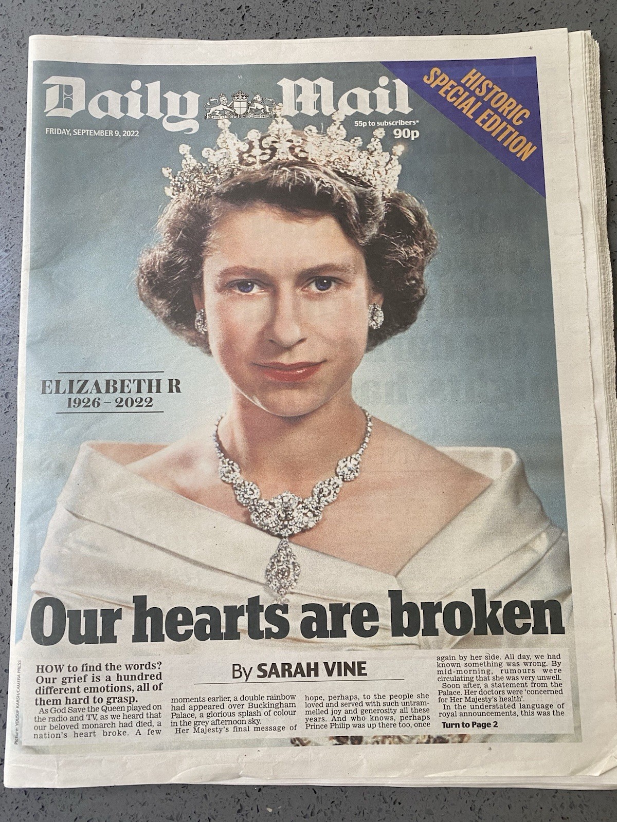 THE DAILY MAIL Newspaper Queen Elizabeth II 9th September 2022 Death NEW