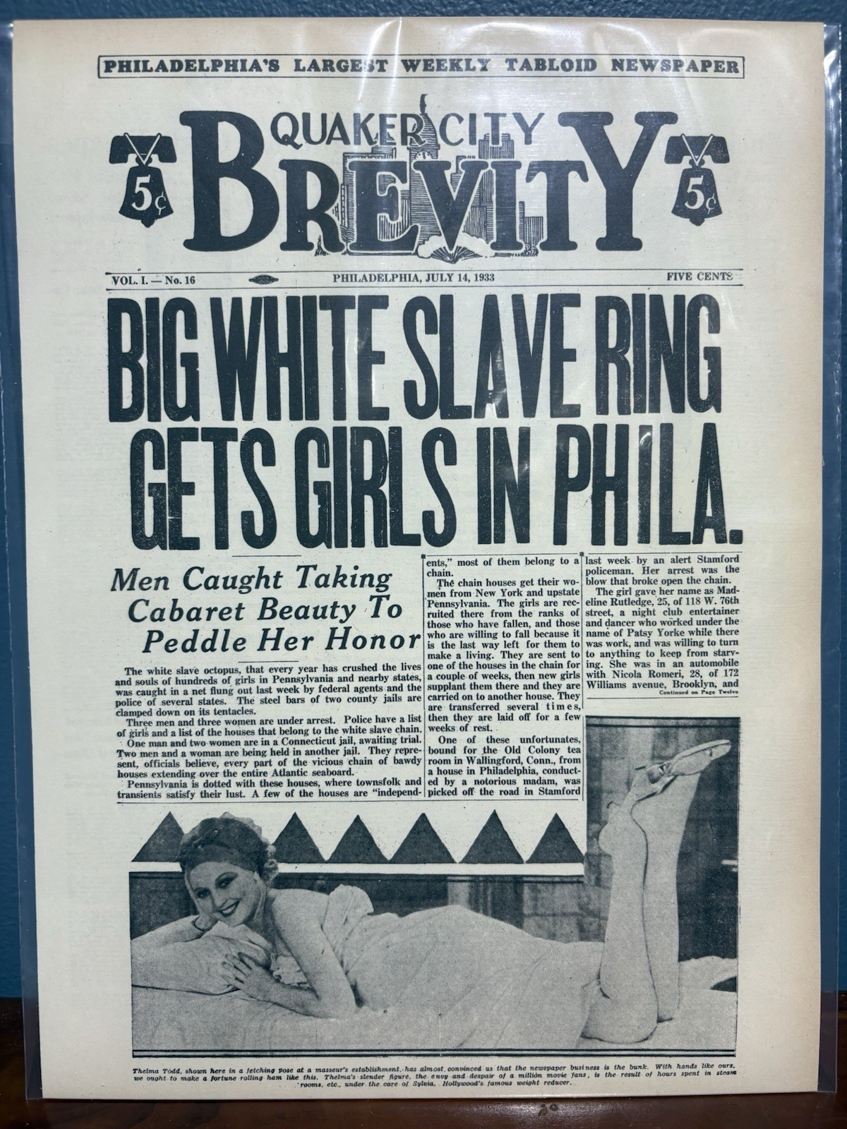 VINTAGE NEWSPAPER HEADLINE ~ WHITE SLAVERY PROSTITUTION RING RAIDED BY FEDS 1933