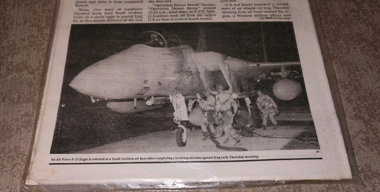 VTG 1991 Stars & Stripes Extra Cease-Fire Gulf War Newspaper Military Sealed
