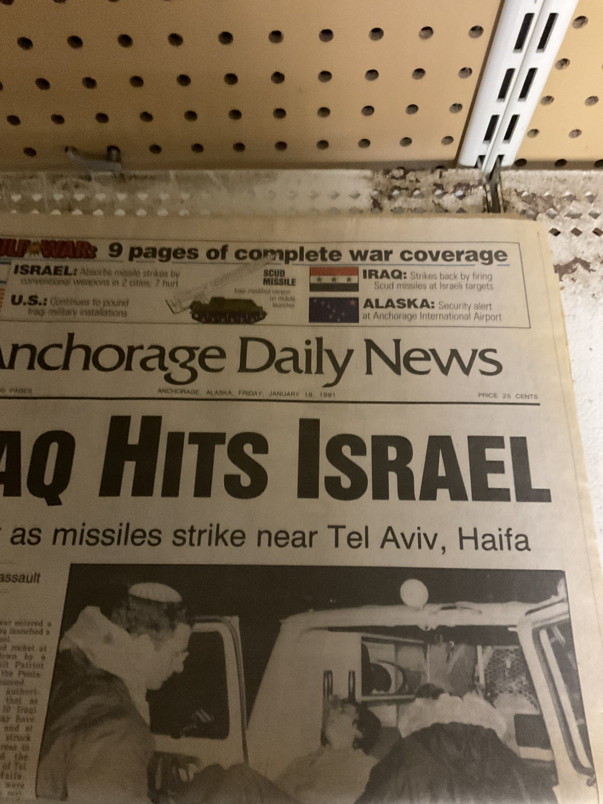 1991 JANUARY 18 Anchorage daily news Iraq hits Israel.