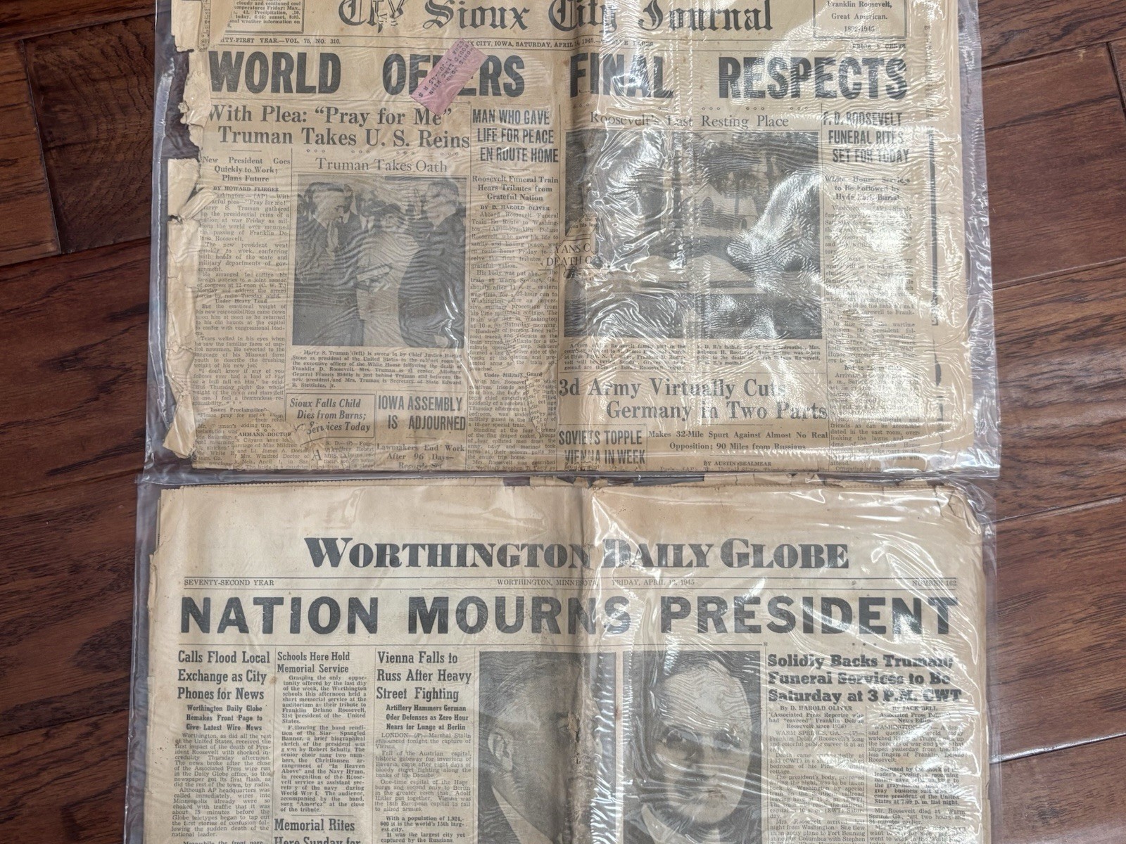 FDR Dies Two Used Newspapers