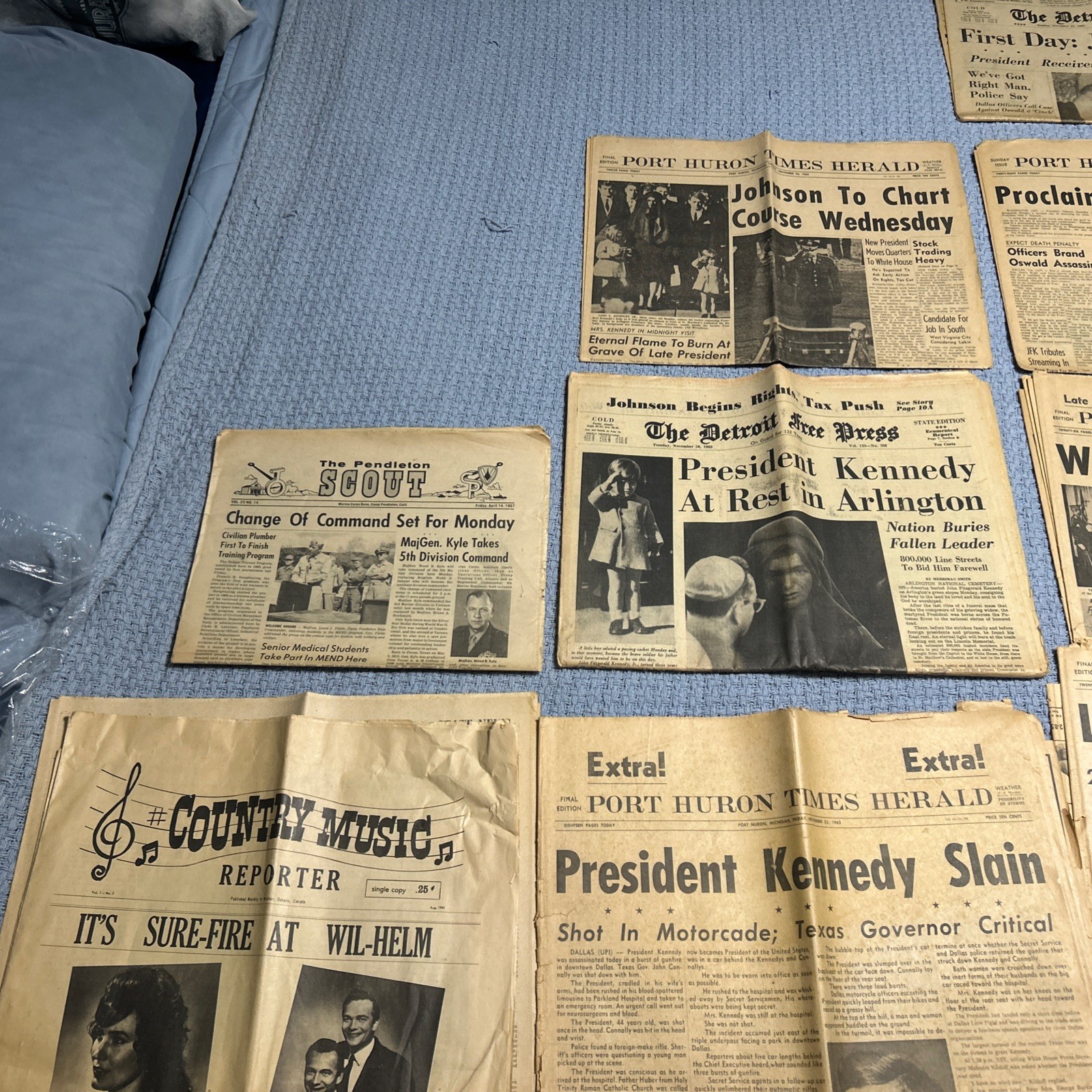 Kennedy Assassinations Newspapers Detroit – 1968 1963 – JFK RFK Oswald – Lot 13