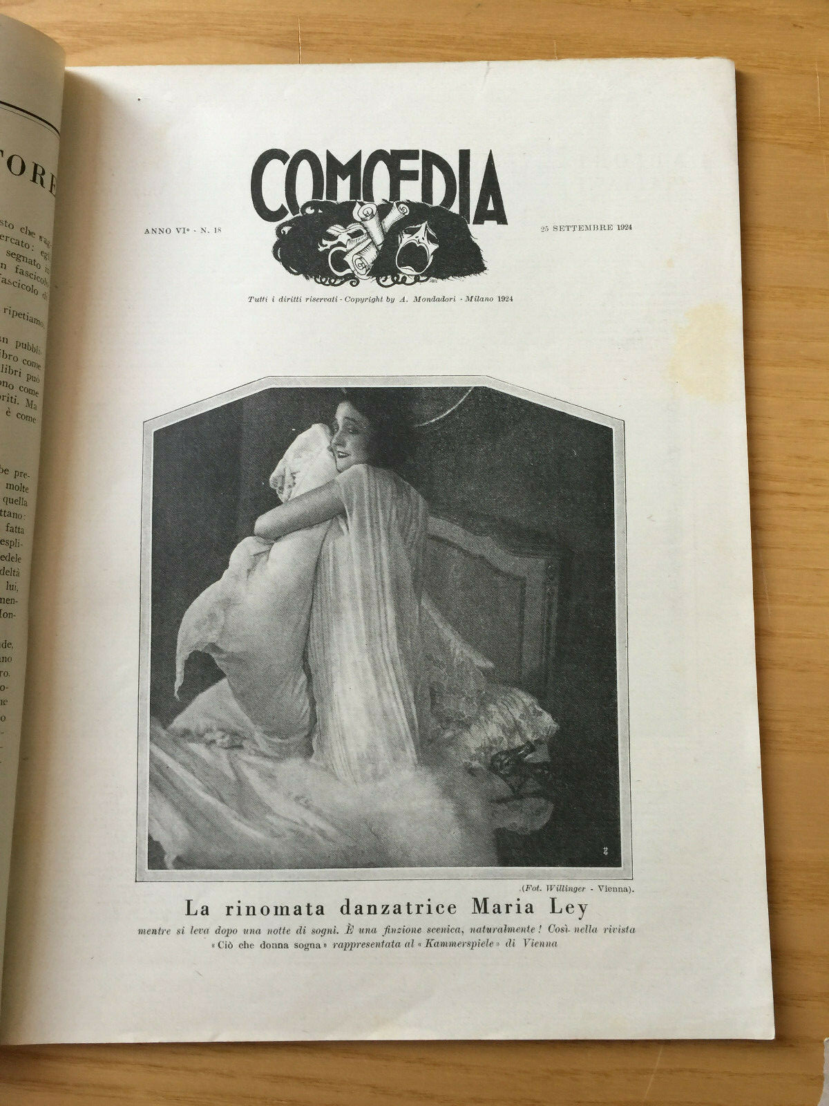 MONDADORI COMEDIA PERIODICO COMEDIA E VITA THEATRALE N 18 1924 A. BARATONO 2/19