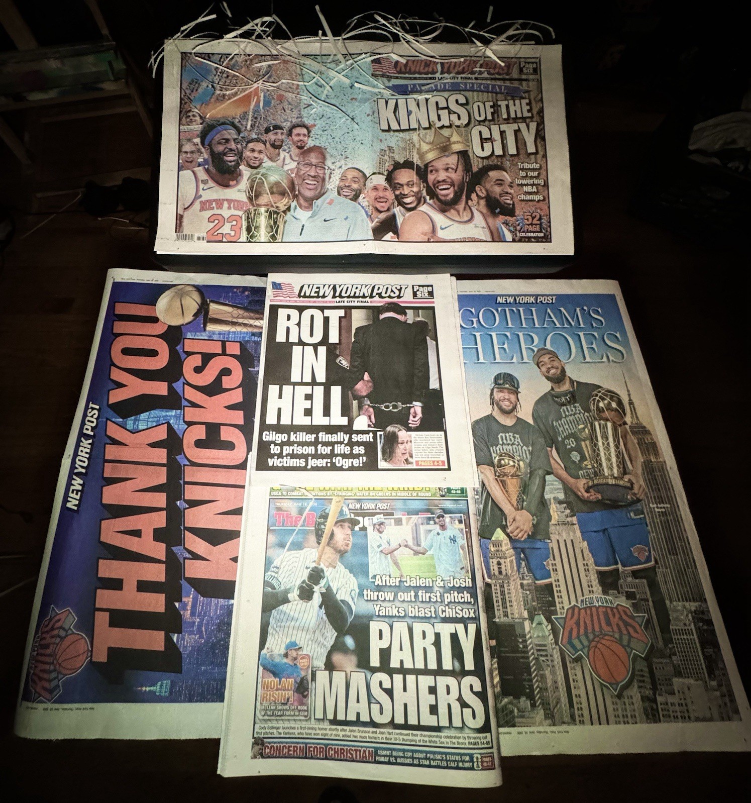 KNICKS PARADE LOT x2 CITY OF LOVE KINGS OF NEW YORK Post Newspaper 6/19/26 6/18