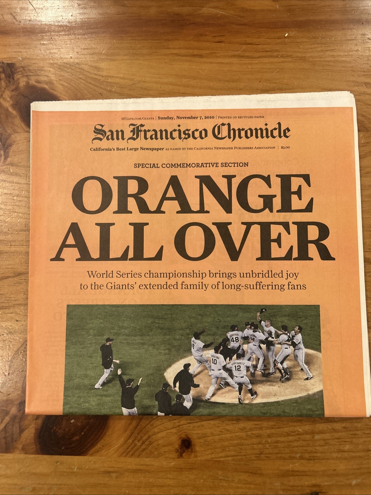 New Old Stock SF Chronicle SF Giants Orange All Over Newspaper 11/7/2010