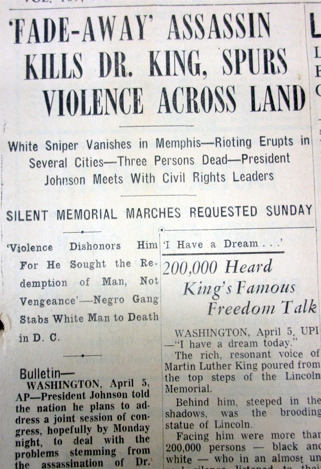 1968 newspaper DR MARTIN LUTHER KING, JR is ASSASSINATED in MEMPHIS Tennessee