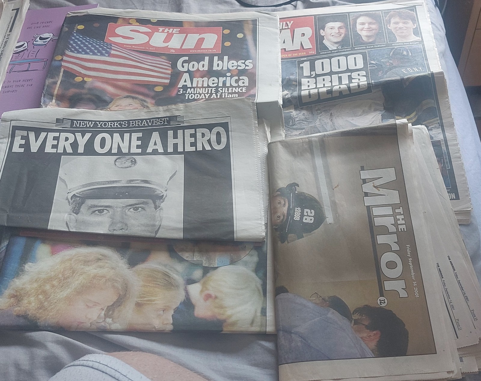 5 x 9/11 Newspapers From 2001 World Trade Center