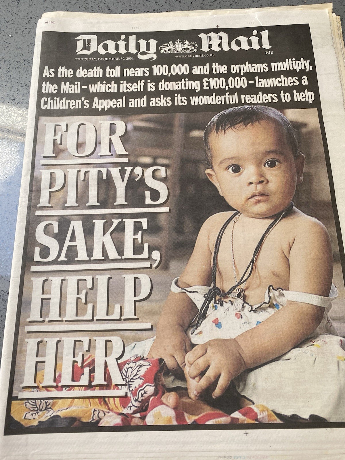 Daily Mail Mirror Newspaper December 2004 Asian Tsunami Disaster