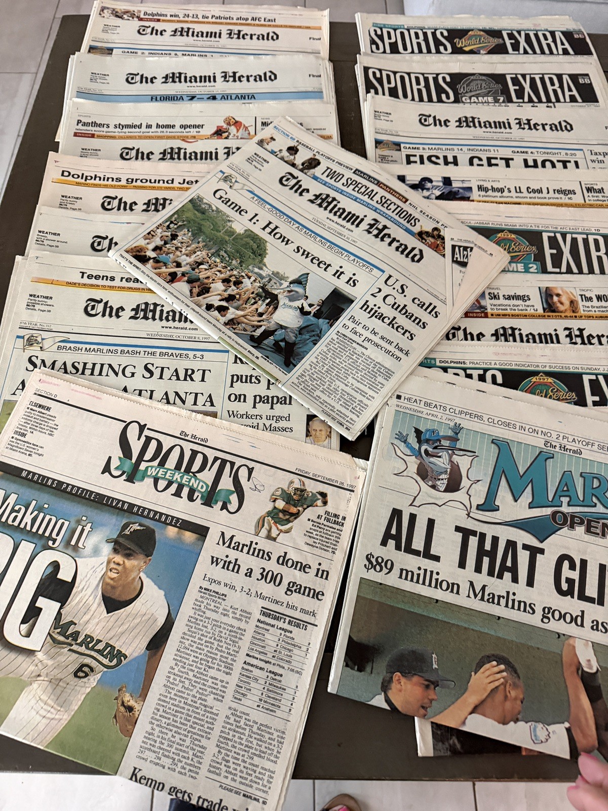 Lot of 17 Florida Marlins World Series Newspaper Headlines Baseball MLB Miami
