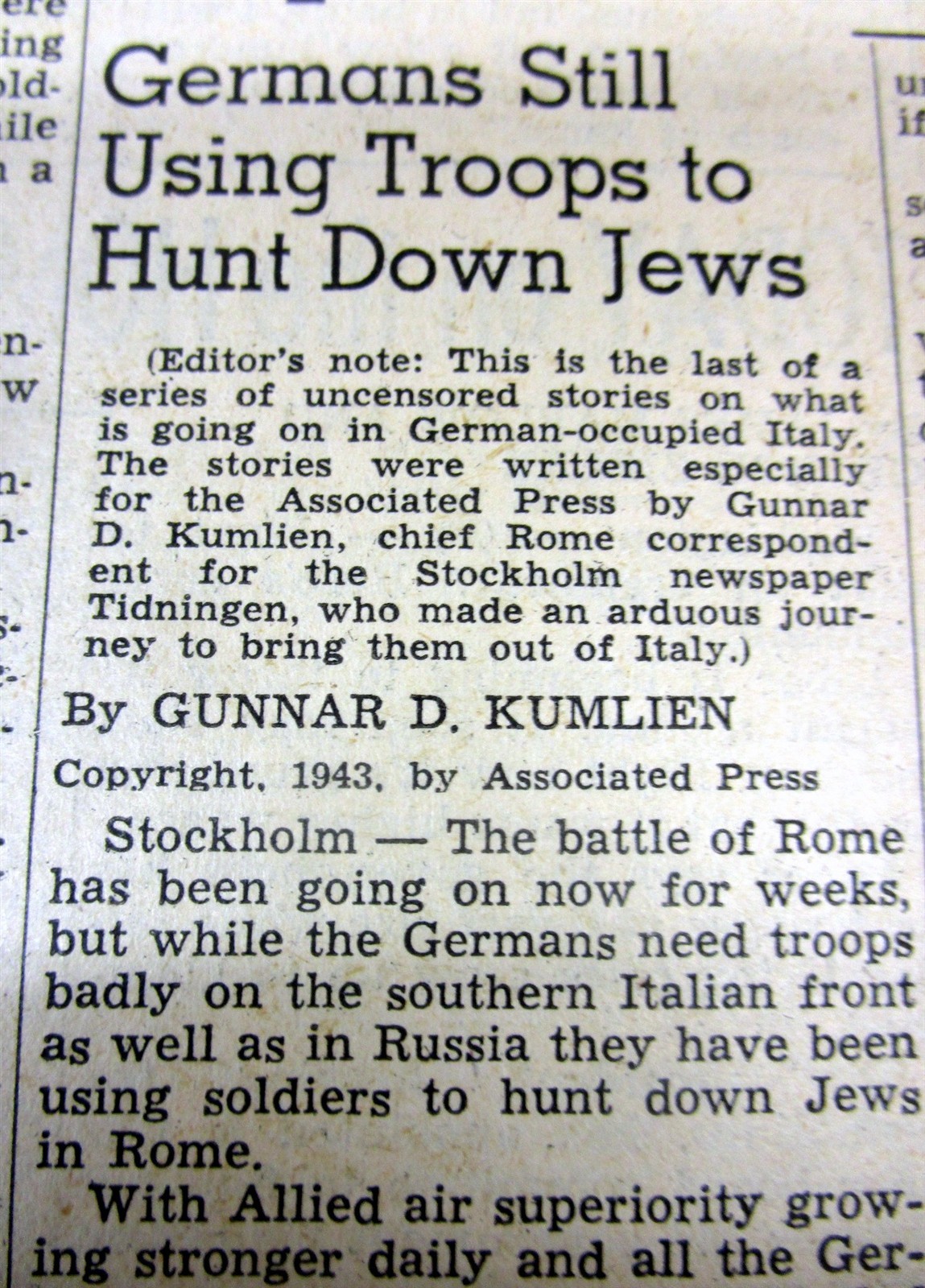 1943 WW II newspaper NAZI FORCES HUNT down JEWS IN ROME Italy durngTHE HOLOCAUST