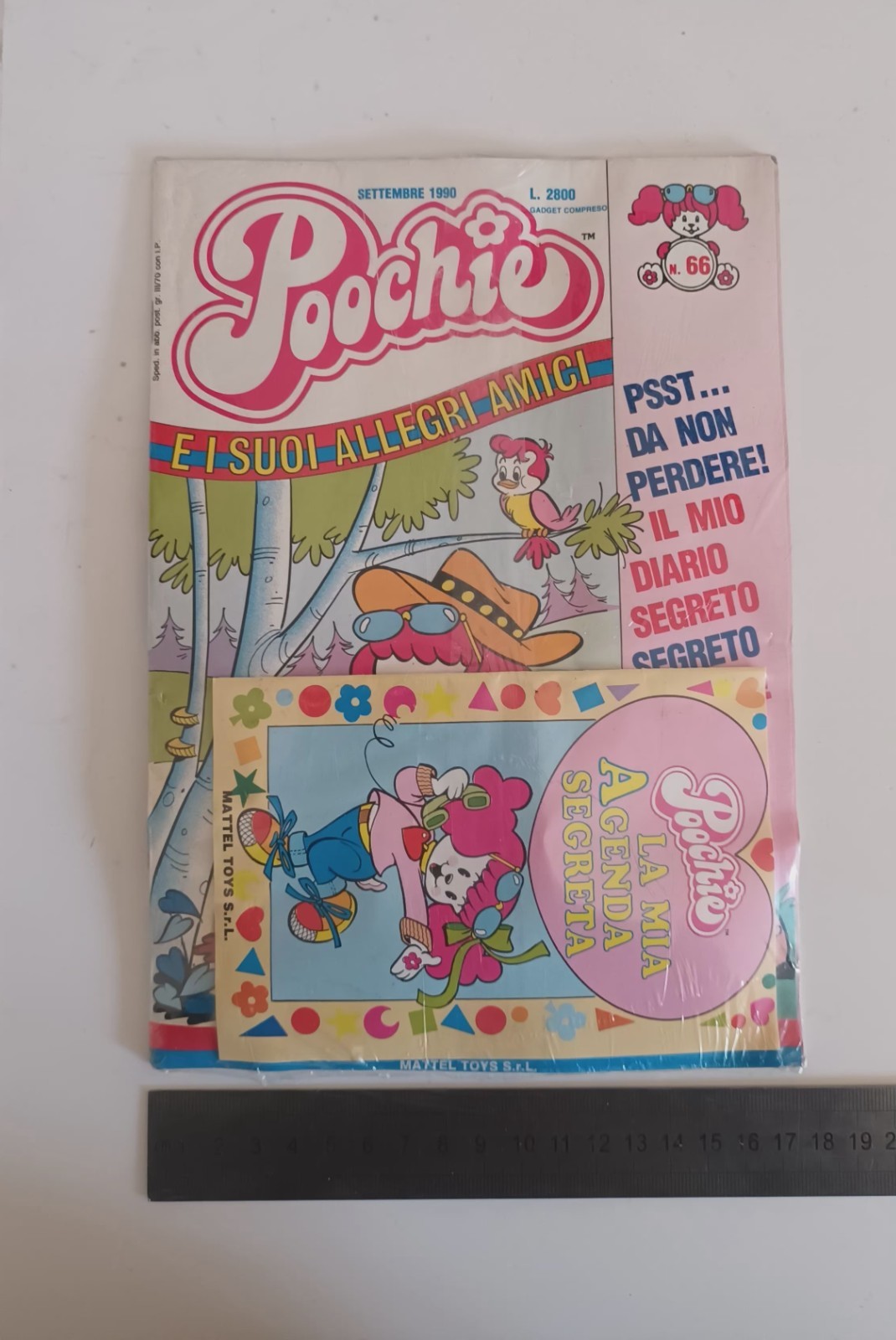 POOCHIE MAGAZINE AND HIS CHEERFUL FRIENDS MONDADORI magazine sealed from newsstand