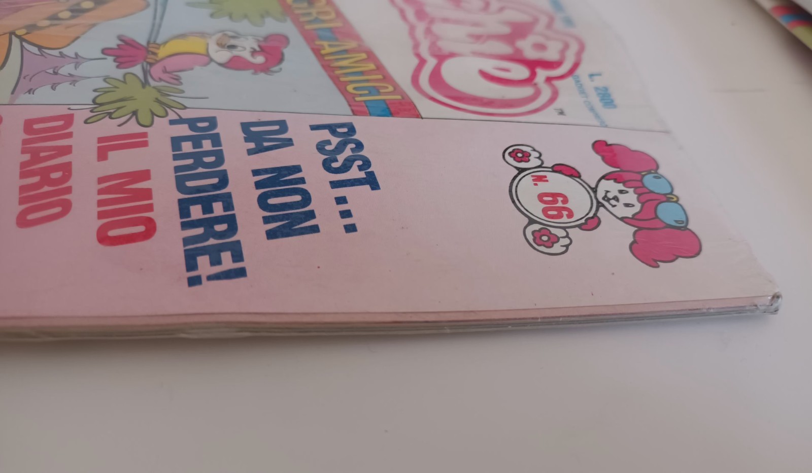 POOCHIE MAGAZINE AND HIS CHEERFUL FRIENDS MONDADORI magazine sealed from newsstand