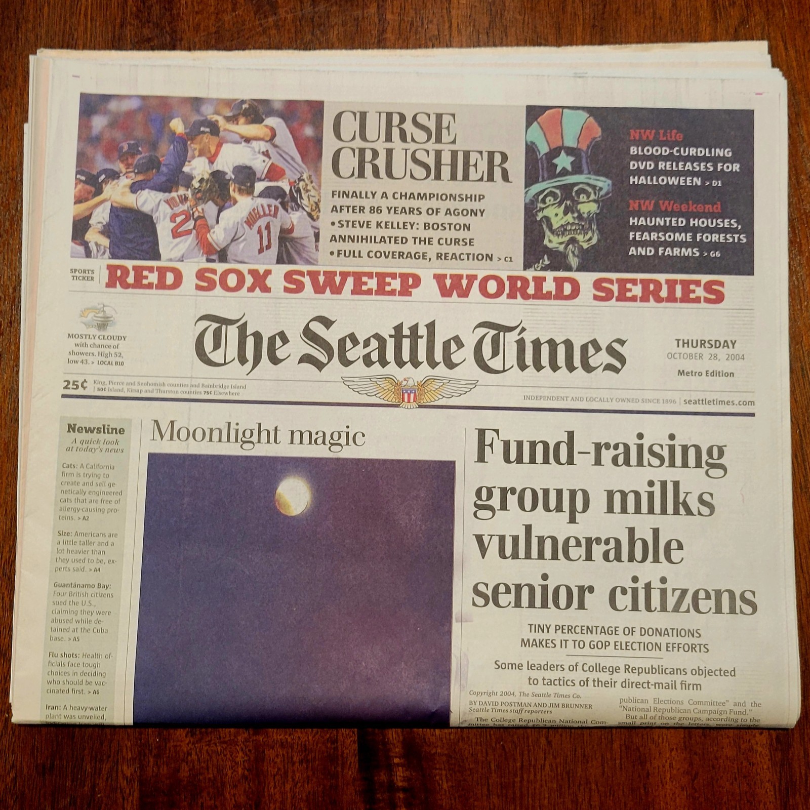 SEATTLE TIMES NEWSPAPER THUR OCT 28 2004 Metropolitan Ed. WORLD SERIES COMPLETE!