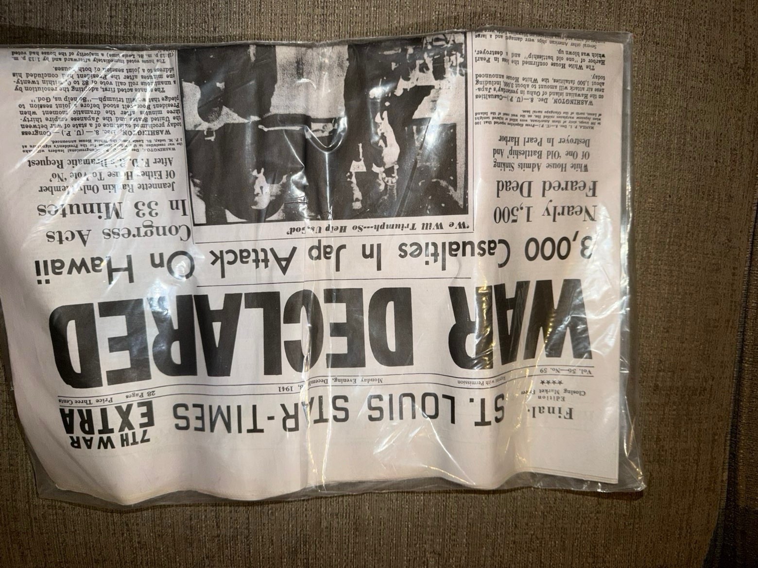St. Louis Star-Times Extra Newspaper “War Declared” Monday Dec 8, 1941