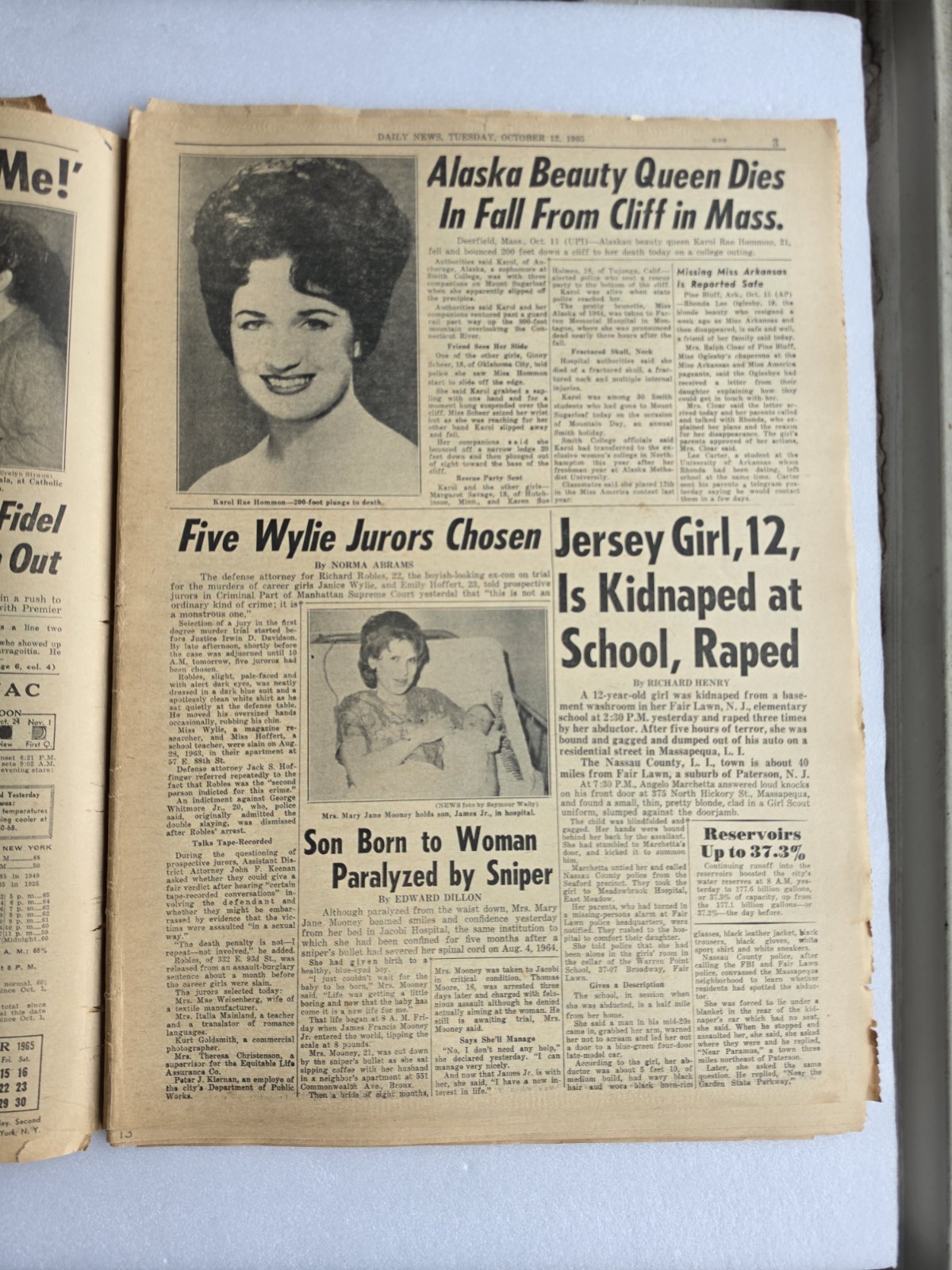 Lot of 2 – GIRL 12, KIDNAP FROM SCHOOL New York Daily News October 12 & 14 1965