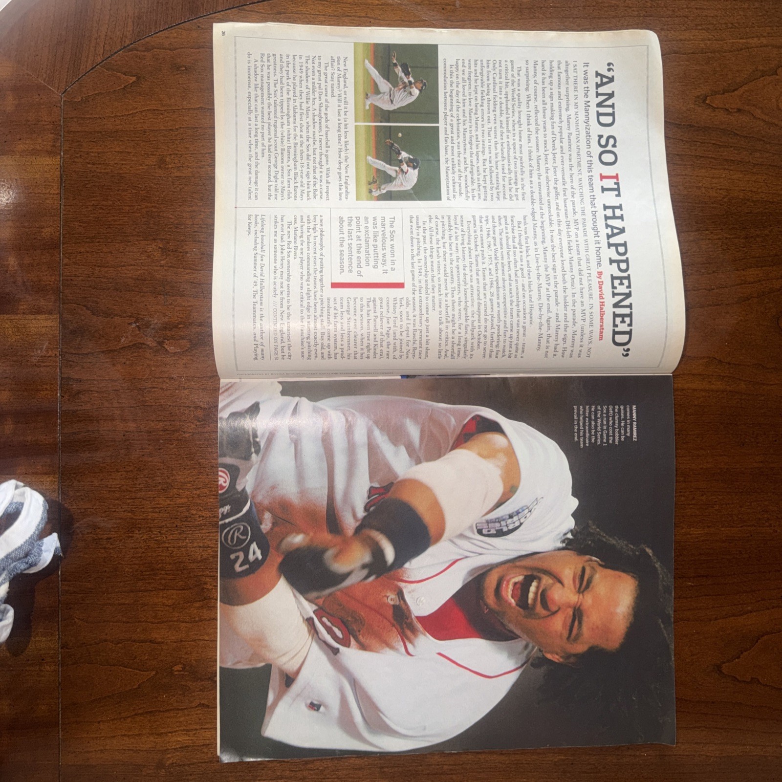 2004 Red Sox World Series Boston Globe Commemorative edition Team Damon Photos