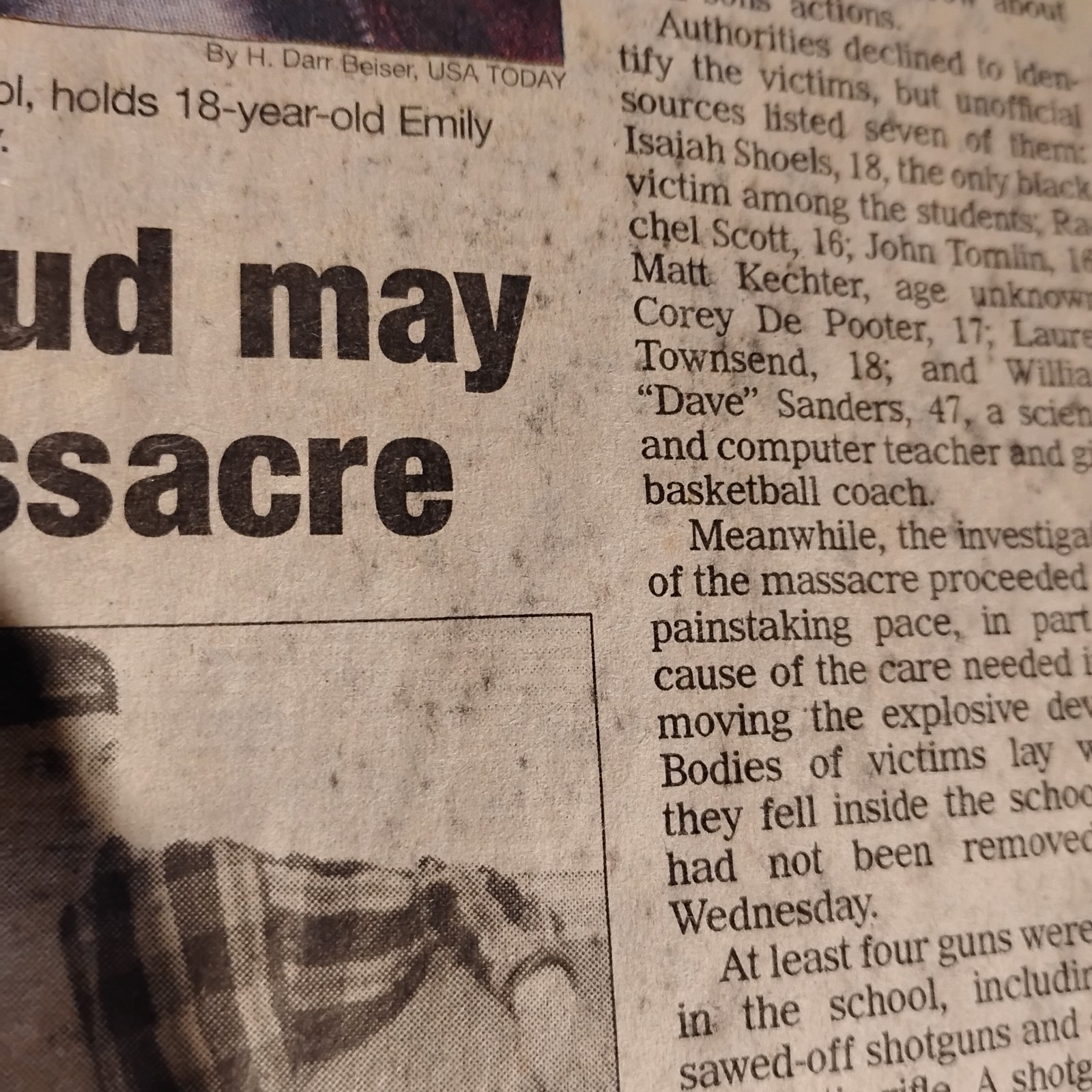 Vtg 4-22-99 USA Today Columbine High School Coverage Newspaper *Little Wtr Dmg*
