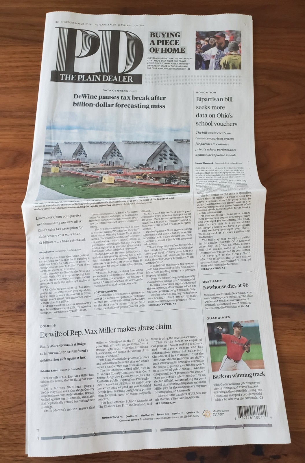Taylor Swift Travis Kelce Buy Cleveland Guardians Plain Dealer May 28 2026 NEW