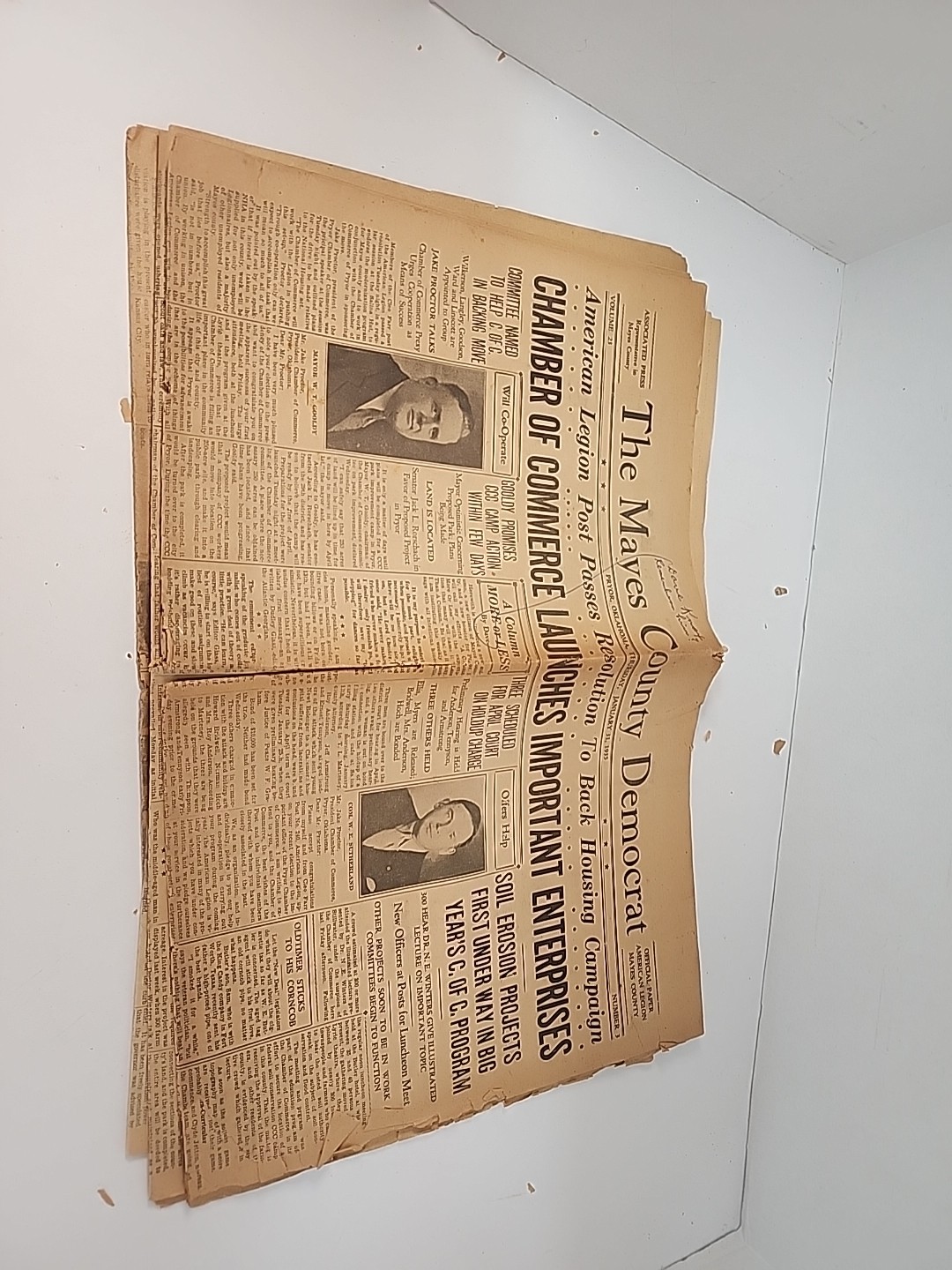 Lot Of Newspapers 1918, 1935 Will Rogers Plane Crash 1967 60 Years As A State OK