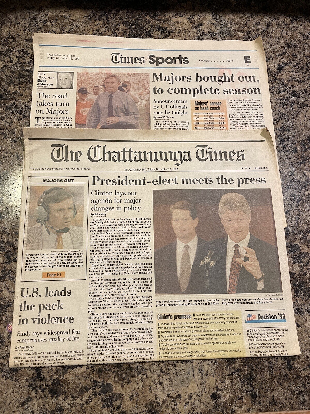 1992 Tennessee Volunteers Football Newspaper. Johnny Majors